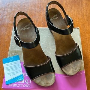 Dansko Debby Full Grain Black Sandal